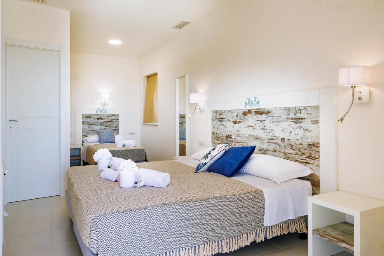 Mercury Beach Hotel SantʼAntìoco Eksteriør bilde