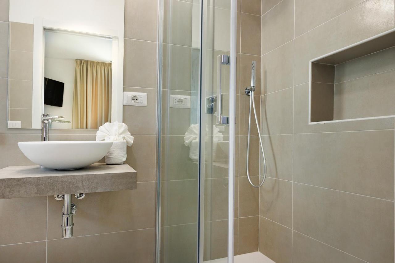 Mercury Beach Hotel SantʼAntìoco Eksteriør bilde